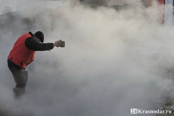 Коммунальная авария в Краснодаре оставила без горячей воды 4 улицы