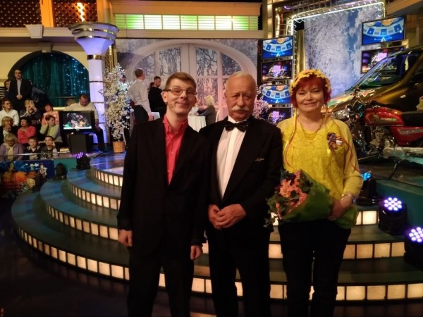 «На репетиции сказали, что Якубовича «Поле чудес» достало еще восемь лет назад». Краснодарцы рассказали, как устроено главное телешоу России «На репетиции сказали, что Якубовича «Поле чудес» достало еще восемь лет назад». Краснодарцы рассказали, как устроено главное телешоу России