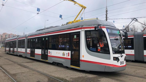 В краевую столицу прибыли все 35 новых трамваев из партии 2020 года В краевую столицу прибыли все 35 новых трамваев из партии 2020 года