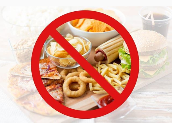 Врач-терапевт назвал запрещенные продукты при коронавирусной инфекции 