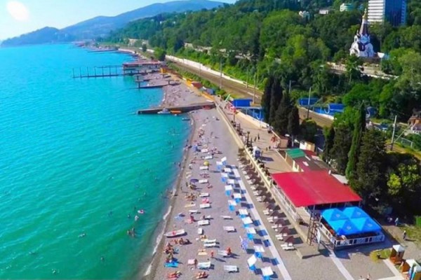 В Сочи в канун профессионального праздника около 300 полицейских получили ключи от новых квартир