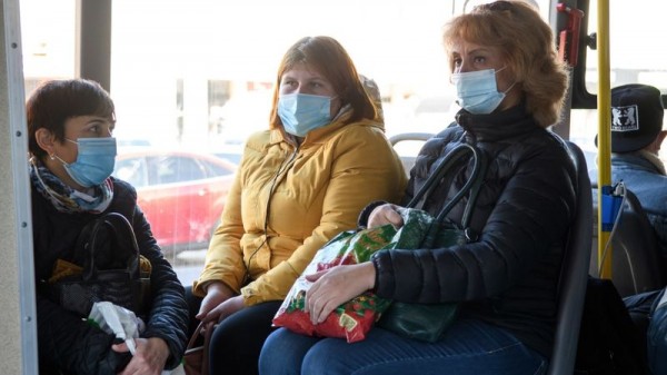 В Краснодаре на соблюдение масочного режима проверили более 6,5 тысяч единиц общественного транспорта