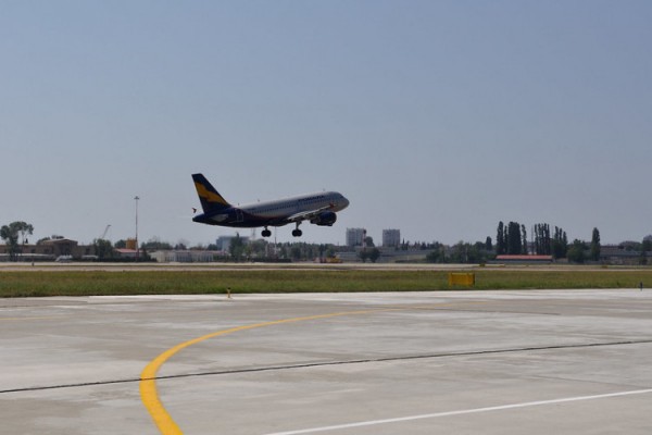 Билет из Москвы в Сочи стал одним из самых дорогих авиаперелётов в стране