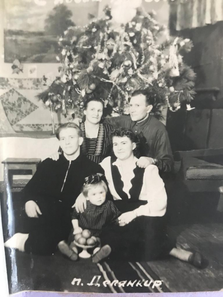 В одной руке подарки, в другой – прутик! Как празднуют рождество немцы В одной руке подарки, в другой – прутик! Как празднуют рождество немцы