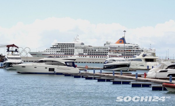 "От Батуми до Сочи": почему между черноморскими городами нет морского «автобуса»?