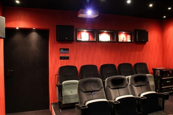 Кинотеатры Краснодарского края могут возобновить работу Кинотеатры Краснодарского края могут возобновить работу