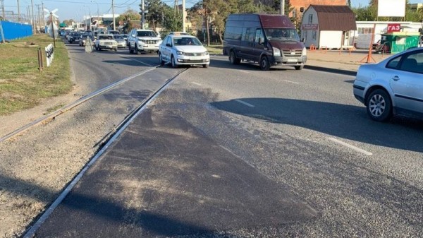 В Краснодаре за две недели текущий ремонт сделали на 10 участках дорог В Краснодаре за две недели текущий ремонт сделали на 10 участках дорог