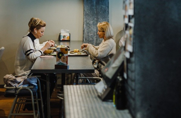 «Цель — дать каждому то, что ему хочется». Соучредитель «Петрушки» — о философии сети, пицце, экологии и самой быстрой доставке