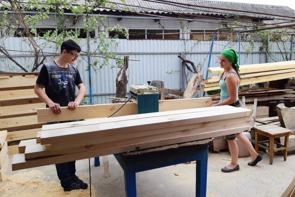 Девушка и бензопила. Интервью с Анастасией Каминской о том, как увлечение стало бизнесом