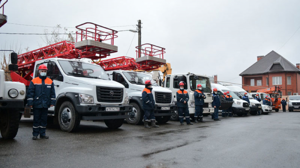 АО «НЭСК-электросети» увеличит количество аварийных бригад и техники в период новогодних праздников в Краснодаре АО «НЭСК-электросети» увеличит количество аварийных бригад и техники в период новогодних праздников в Краснодаре