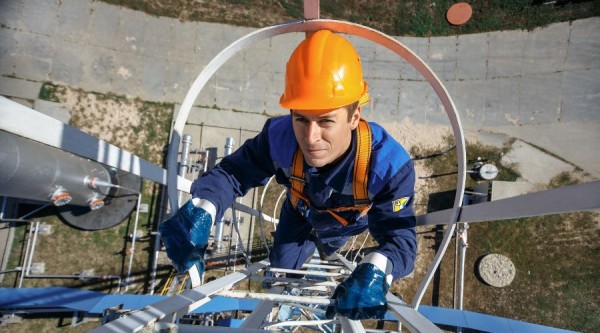 &laquo;Идти вперед намеченным курсом&raquo;. Интервью с гендиректором компании &laquo;Газпром добыча Краснодар&raquo; Андреем Захаровым