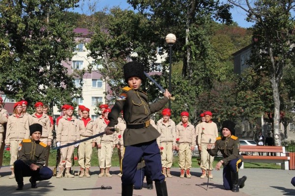 Традиции, патриотизм, спорт: казаки Сахалина активно участвуют в воспитании молодежи