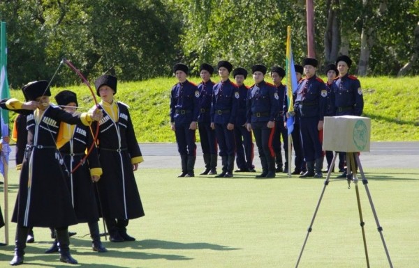 Традиции, патриотизм, спорт: казаки Сахалина активно участвуют в воспитании молодежи