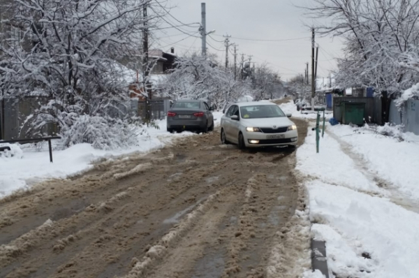 Снег равно пробки. Почему на Кубани любая непогода сулит коллапс на дорогах Снег равно пробки. Почему на Кубани любая непогода сулит коллапс на дорогах