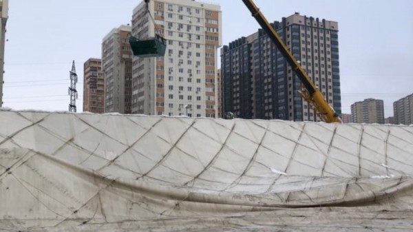 Воздухоопорный купол спортивного комплекса в Краснодаре полностью очищен от снега Воздухоопорный купол спортивного комплекса в Краснодаре полностью очищен от снега