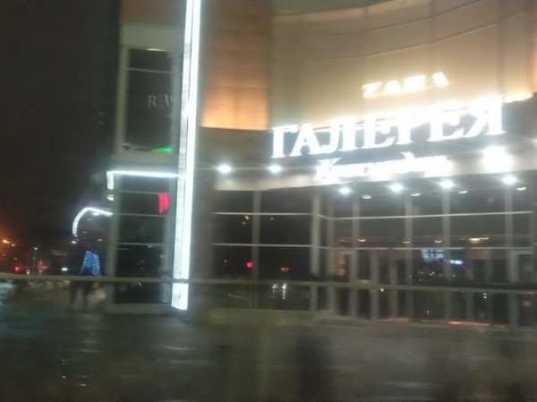 В Краснодаре из-за коронавируса приостановил работу кинотеатр в ТЦ «Галерея» В Краснодаре из-за коронавируса приостановил работу кинотеатр в ТЦ «Галерея»