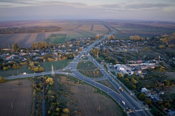 Новый участок трассы Краснодар – Керчь начнут строить в 2021 году Новый участок трассы Краснодар – Керчь начнут строить в 2021 году