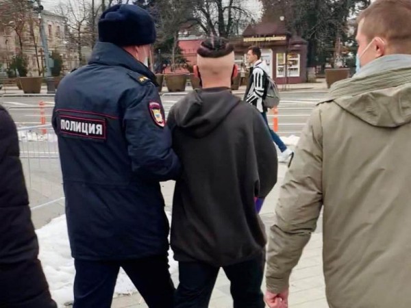 Звезду TikTok Даню Милохина задержали в Краснодаре