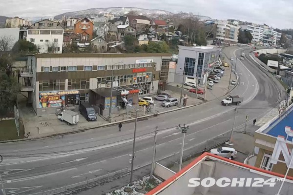 Где все? Пустынные улицы Сочи поразили очевидцев 