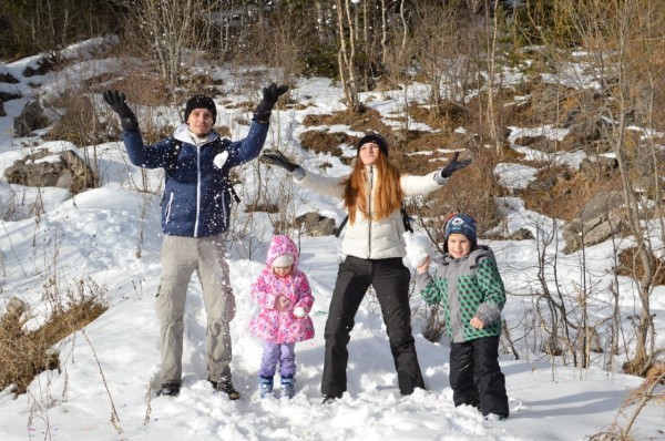 Кино, снежки и лунные пейзажи. Как жители Краснодара развлекали детей на новогодних каникулах