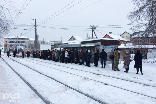 «Прекратить издевательства и открыть переднюю дверь». Как я покатался на челночном трамвае в Краснодаре: личный опыт «Прекратить издевательства и открыть переднюю дверь». Как я покатался на челночном трамвае в Краснодаре: личный опыт