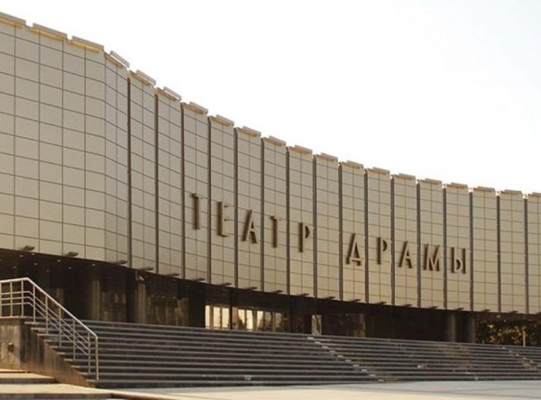 В Краснодарском академическом театре драмы им. М. Горького состоится премьера комедии «Горе от ума» В Краснодарском академическом театре драмы им. М. Горького состоится премьера комедии «Горе от ума»