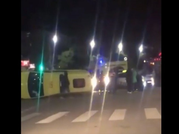 Машина реанимации столкнулась с такси в Новороссийске