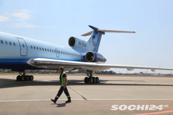Самолёт, летевший из Сочи в Москву, разгерметизировался в воздухе