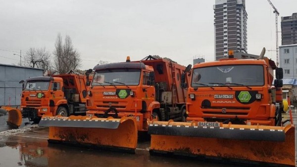 При ухудшении погодных условий в Краснодаре увеличат количество уборочной техники