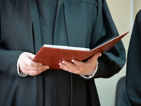 Жительнице Крымского района грозит до 3 лет заключения за фиктивную регистрацию иностранцев Жительнице Крымского района грозит до 3 лет заключения за фиктивную регистрацию иностранцев