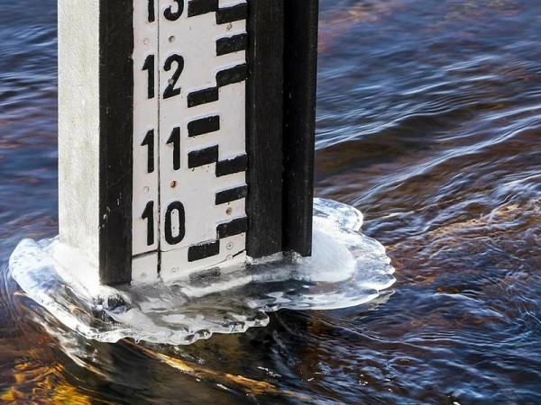 На реке Кавярзе в Горячем Ключе выставлен пост спасателей на случай резкого подъема воды