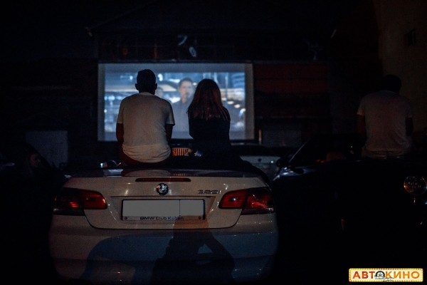 &laquo;Никогда не было такого ажиотажа вокруг наших услуг, как в пандемию&raquo;. Что такое автокинотеатр в Краснодаре