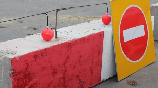 На участке ул. Московской в Краснодаре временно ограничат движение транспорта