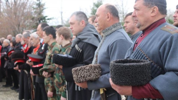 В Краснодаре почтили память главнокомандующего Добровольческой армией Лавра Корнилова В Краснодаре почтили память главнокомандующего Добровольческой армией Лавра Корнилова