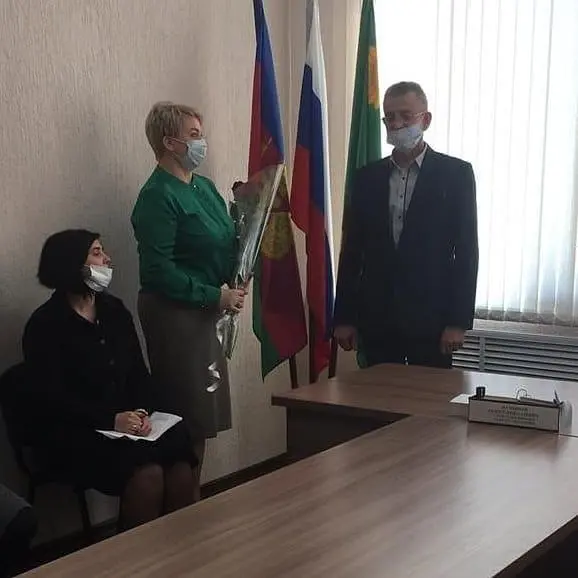 РќР° РљСѓР±Р°РЅРё СЃСЂР°Р·Сѓ С‚СЂРё РіР»Р°РІС‹ СЃРµР»СЊСЃРєРёС… РїРѕСЃРµР»РµРЅРёР№ РљР°РЅРµРІСЃРєРѕРіРѕ СЂР°Р№РѕРЅР° СЃР»РѕР¶РёР»Рё РїРѕР»РЅРѕРјРѕС‡РёСЏ РІ РѕРґРёРЅ РґРµРЅСЊ