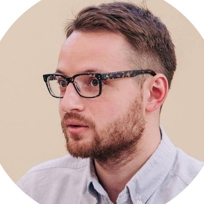 Русская женщина и ее профессиональные защитники. Как в России запрещают музыку Русская женщина и ее профессиональные защитники. Как в России запрещают музыку