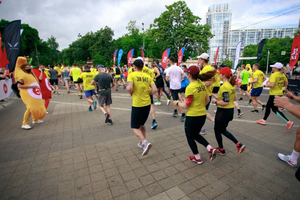За свежий старт. В Краснодаре прошел полумарафон «ЗаБег.рф» За свежий старт. В Краснодаре прошел полумарафон «ЗаБег.рф»