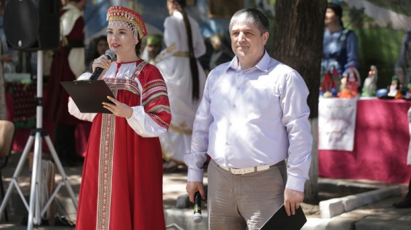 Солисты и творческие коллективы национальных объединений выступили на концерте в честь Дня России в Краснодаре