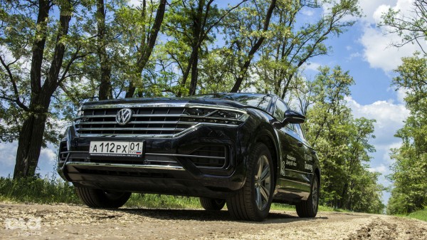 Едем смотреть ветряные мельницы в Адыгее. Тест-драйв Volkswagen Touareg Едем смотреть ветряные мельницы в Адыгее. Тест-драйв Volkswagen Touareg