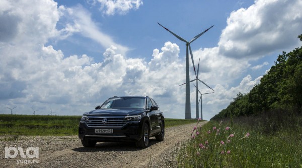 Едем смотреть ветряные мельницы в Адыгее. Тест-драйв Volkswagen Touareg Едем смотреть ветряные мельницы в Адыгее. Тест-драйв Volkswagen Touareg
