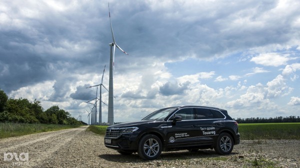Едем смотреть ветряные мельницы в Адыгее. Тест-драйв Volkswagen Touareg Едем смотреть ветряные мельницы в Адыгее. Тест-драйв Volkswagen Touareg
