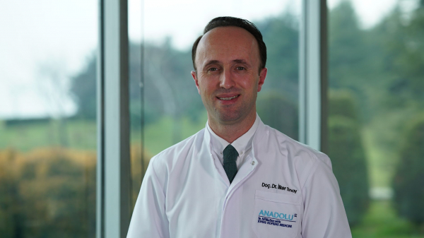 «Есть меньше мяса и не курить». А еще онкоуролог рассказал о роботических операциях и консилиумах