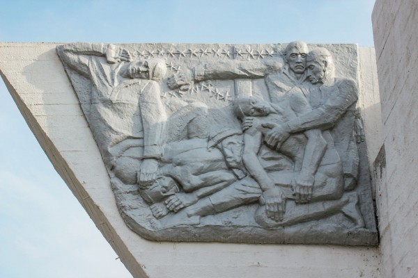 Память о войне. Как создавали военные монументы Краснодара: от соцреализма к абстракции Память о войне. Как создавали военные монументы Краснодара: от соцреализма к абстракции