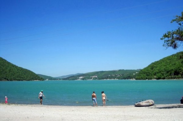 В минкурортов Краснодарского края назвали новые правила работы кемпингов