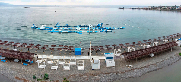 Хамса, вино, пляж, цемент. Чем заняться туристу в Новороссийске Хамса, вино, пляж, цемент. Чем заняться туристу в Новороссийске