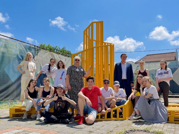 Искусство с настроением, или Как «Пятёрочка» украшает улицы Новороссийска