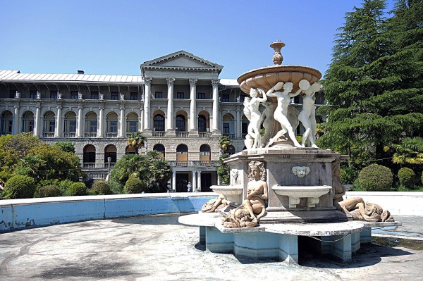 Подняться под облака, нырнуть в прошлое — семь способов небанально отдохнуть в Сочи Подняться под облака, нырнуть в прошлое — семь способов небанально отдохнуть в Сочи