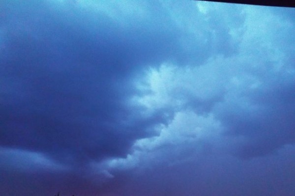 В Краснодарском крае и Крыму прогнозируют ливни, грозу и усиление ветра В Краснодарском крае и Крыму прогнозируют ливни, грозу и усиление ветра