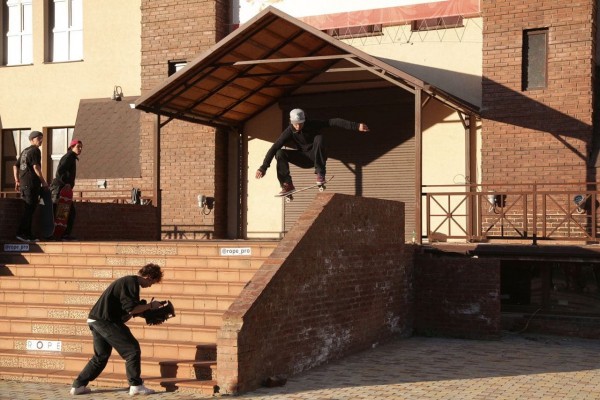 «Скейт — это на всю жизнь». Участники «Урбан-баттла» рассказали, почему катаются даже в -30 °С «Скейт — это на всю жизнь». Участники «Урбан-баттла» рассказали, почему катаются даже в -30 °С