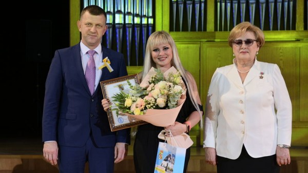 Евгений Наумов и Вера Галушко вручили главные городские награды жителям Краснодара